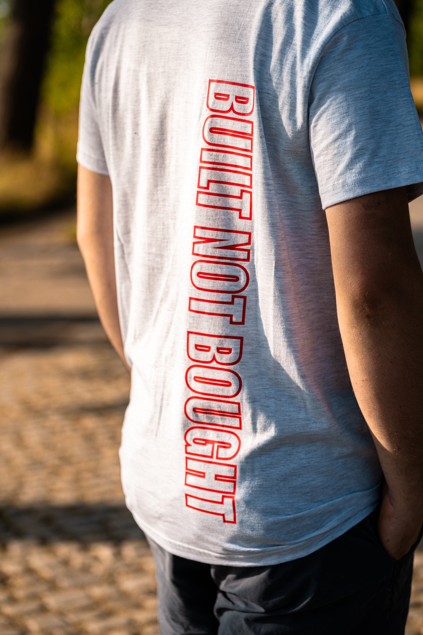 T-Shirt grau